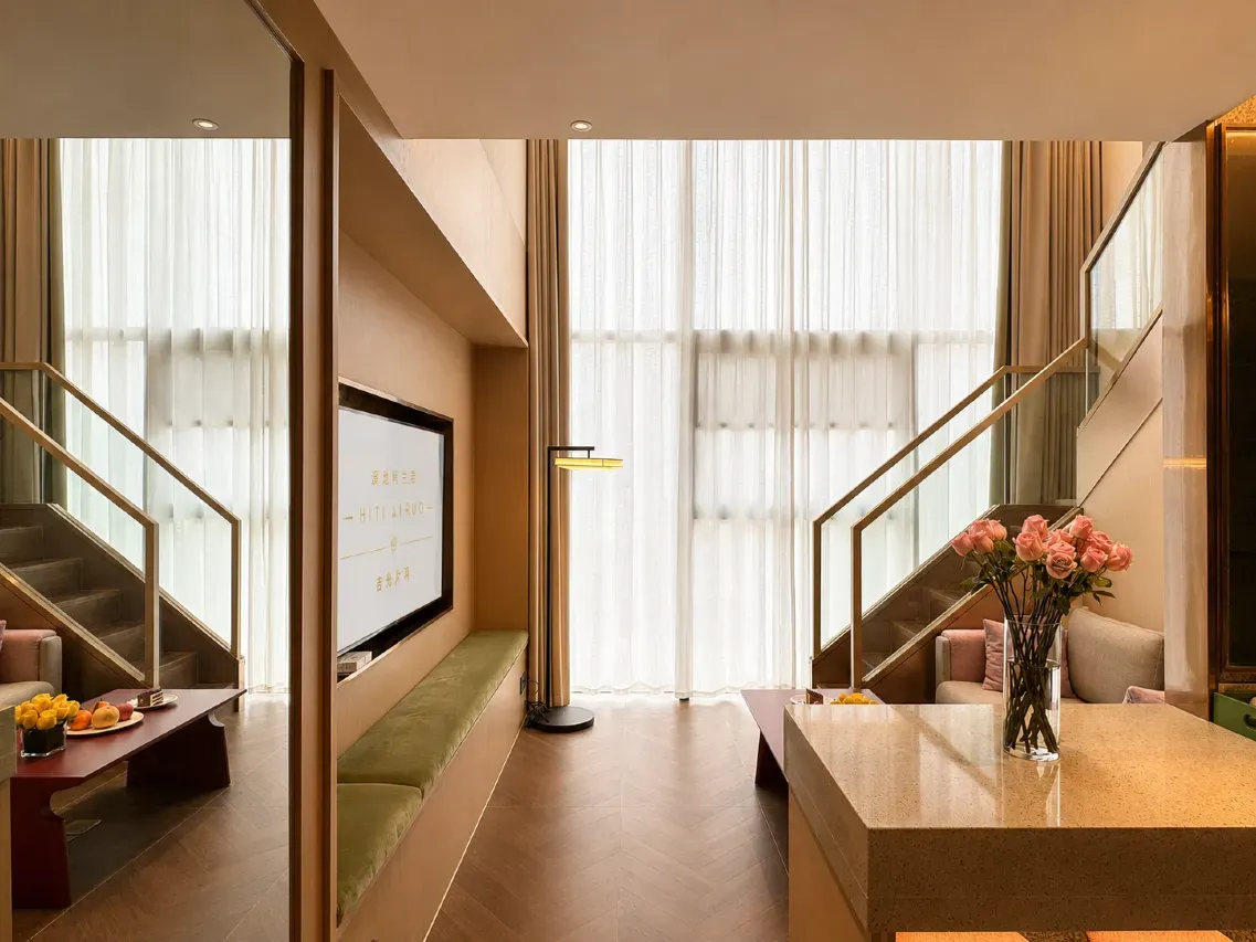 Hostel room type preview